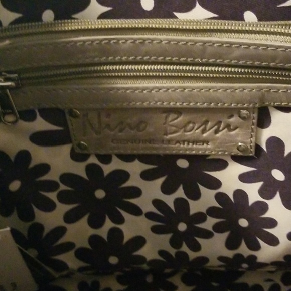 Nino Bossi hand bag - Picture 8 of 8
